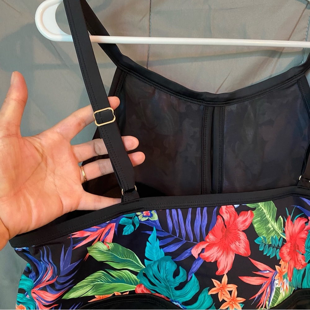 Swimsuits For All Floral Black Tropical Tankini Swimsuit Bathing Top Plus Sz 26 - Picture 7 of 16